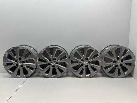 Juego LLantas Toyota Auris 2ZR