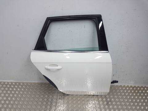 Puerta Trasera Derecha Audi A4 2.0 TDI 105KW)