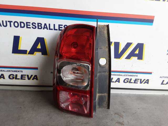 Piloto Trasero Izquierdo Dacia Duster 1.5 DCI110CV