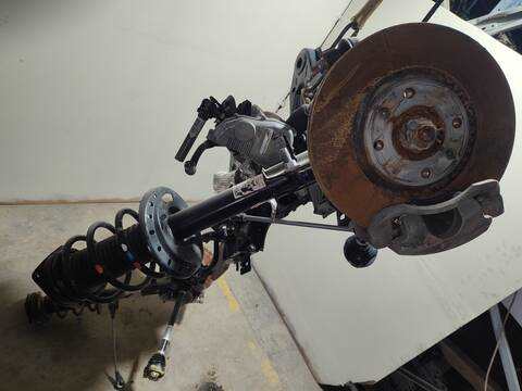 Foto 3ª: Cuna de Motor Peugeot 2008 VERSION INDEFINIDA (2015)