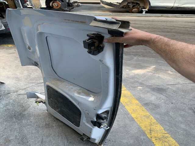 Foto 2ª: Puerta Trasera Derecha Toyota Proace 1.5 HDI 0CV [YHT] (2024)
