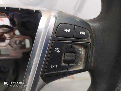 Foto 3ª: Volante Volvo V40 R-DESIGN MOMENTUM 150CV 110KW [D5204T6] (2013)