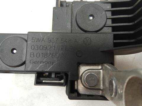 Foto 4ª: Caja Reles Fusibles Volkswagen Golf 2.0 TDI 116CV 85KW [DSUD,DXRC,DTRB,DTRD] (2022)