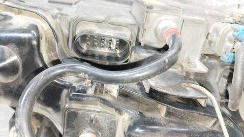 Foto 3ª: Faro Izquierdo Audi A6 2.5 TDI BERLINA 180CV 132KW [AKE] (2000)