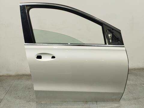 Puerta Delantera Derecha Mercedes Clase B 150 B 200 D 247.012) 150CV 110KW
