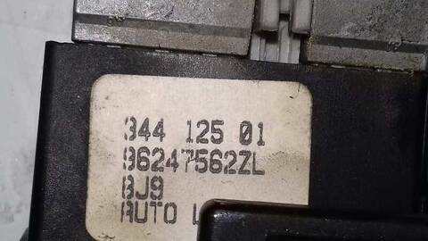 Foto 3ª: Mando Multifuncion Citroen Xsara 2.0 HDI VTS 66KW) COUPE 90CV [RHY] (1999)