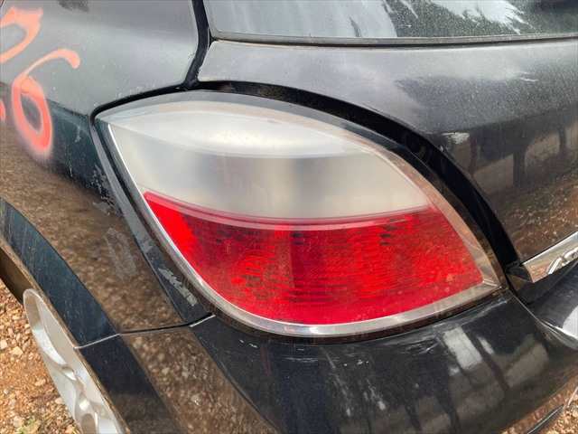 Foto 3ª: Piloto Trasero Izquierdo Opel Astra 1.7 CDTI 100cv [Z17DTH] (2006)