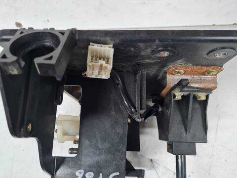 Foto 2ª: Palanca de Cambio Mitsubishi Montero 3.2 DI-D CAT 165CV 121KW [4M41] (2000)