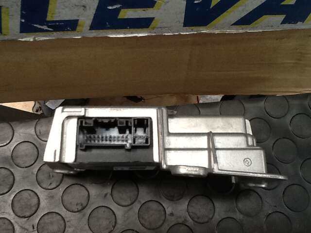 Foto 2ª: Centralita Airbag Renault Modus 1.500 DCI80CV/60KW [K9K 750] (2005)