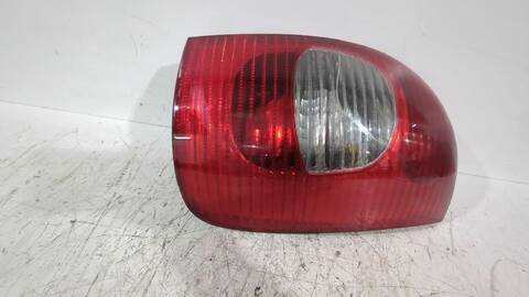 Foto 2ª: Piloto Trasero Derecho Citroen Xsara 1.6 HDI PICASSO 90CV [9HX (DV6ATED4)] (1999)