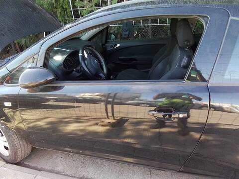 Foto 3ª: Puerta Delantera Izquierda Opel Corsa 1.2 16V CAT Z 12 XEP - LB4) 80CV 59KW [Z12XEP] (2009)