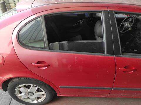 Puerta Trasera Derecha Seat Leon AHF