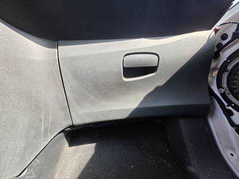 Guantera Citroen C3 HMZ