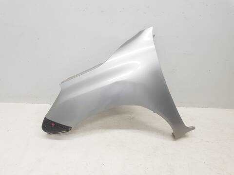 Aleta Delantera Izquierda Toyota Hilux DOUBLE CAB VX 4X4