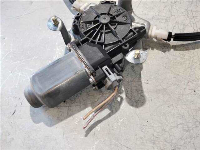 Foto 2ª: Elevalunas Eléctrico Delantero Derecho Renault Clio 1.2 AUTHENTIQUE CONFORT [1.2 LTR. - 55 KW] [D4F712]