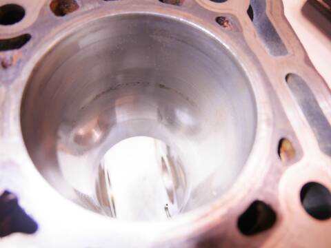 Bloque Motor Ford Transit 130 CV 96KW