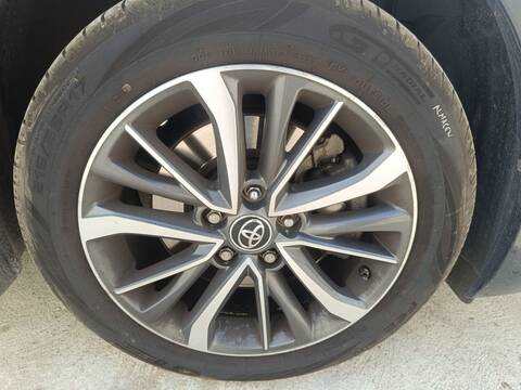 Foto 2ª: Juego LLantas Toyota Avensis EXECUTIVE 143CV 105KW (2015)