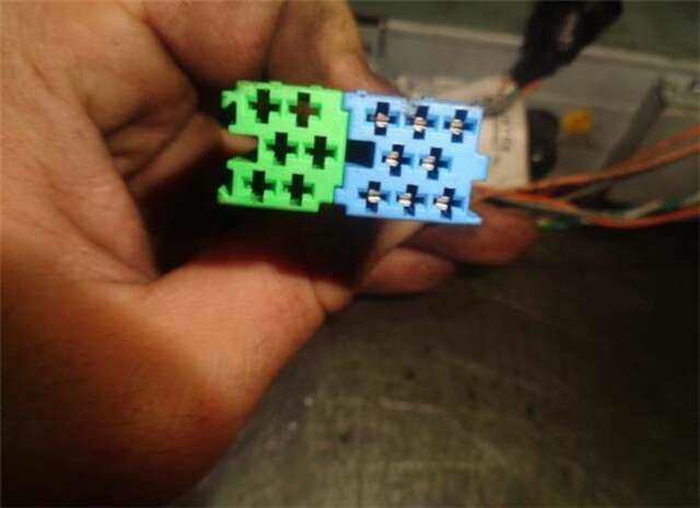 Foto 3ª: Sistema Audio Radio CD Peugeot 307 1.6 HDI 110 [9HY (DV6TED4)]