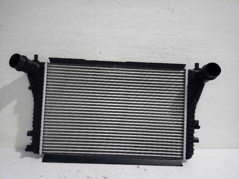 Foto 2ª: Intercooler Volkswagen Passat ADVANCE BLUEMOTION 105CV [CAYC] (2010)