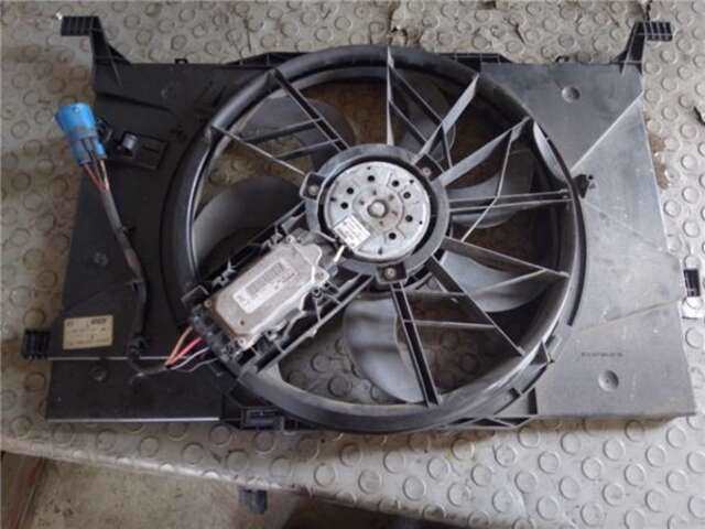 Foto 2ª: Electroventilador Mercedes Clase B 150 2.0 180 CDI (245.207) [2.0 LTR. - 80 KW CDI CAT] [OM 640.940]