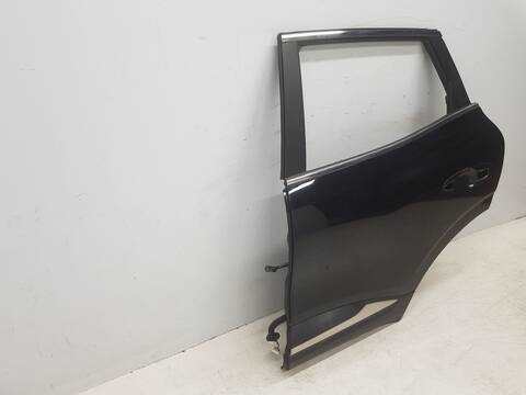 Foto 3ª: Puerta Trasera Izquierda Renault Kadjar INTENS (2015)