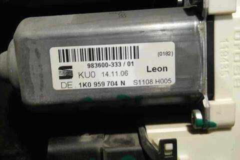 Foto 3ª: Elevalunas Manual Trasero Derecho Seat Leon COMFORT LIMITED 105CV 77KW [BXE] (2007)