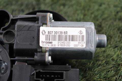 Foto 2ª: Elevalunas Eléctrico Delantero Izquierdo Renault Megane R9M402 BERLINA III BERLINA 5P (2013)