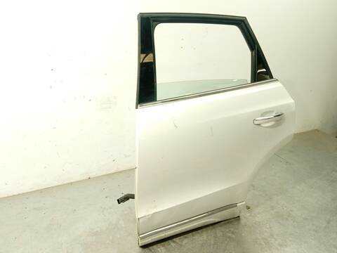 Foto 2ª: Puerta Trasera Izquierda Audi Q5 2.0 TDI QUATTRO 177CV 130KW [CGLC] (2015)