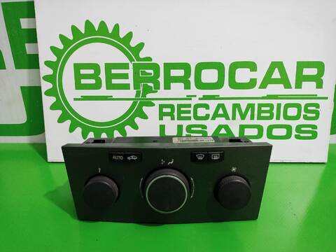 Mando Climatizador Opel Zafira 1.9 CDTI CAT Z 19 DTL) 101CV