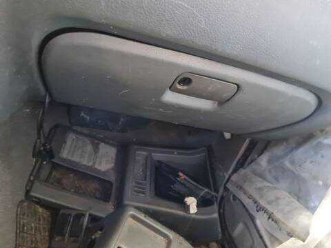 Guantera Suzuki Santana V04V 87CV