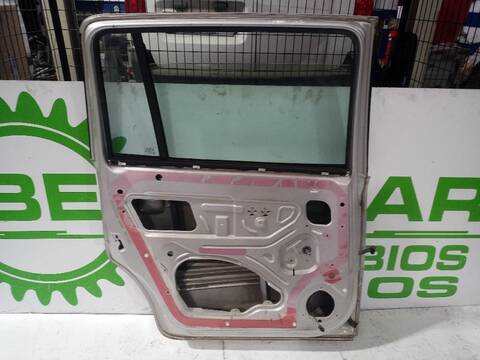 Foto 3ª: Puerta Trasera Izquierda Opel Zafira COSMO 120CV [Z19DT] (2005)