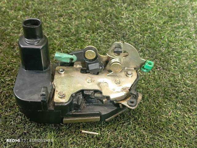 Foto 3ª: Cerradura Puerta Trasera Izquierda Jeep Grand Cherokee 4.0 G ZJ LAREDO 5P. Automatico [MX-V6] (1993)