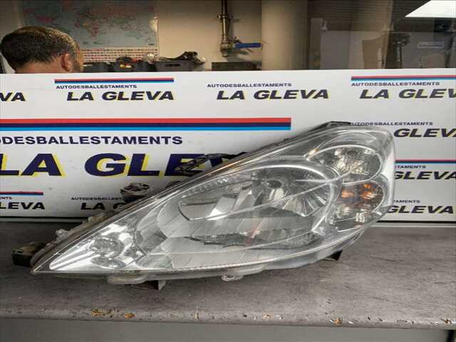 Faro Izquierdo Peugeot Partner 1.6 HDI75CV 0CV