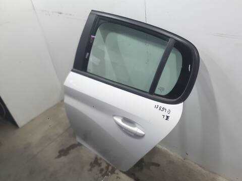 Foto 2ª: Puerta Trasera Izquierda Peugeot 208 1.2 PURETECH 100 101CV 74KW [HN05] (2023)