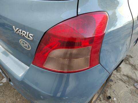 Piloto Trasero Derecho Toyota Yaris 1KR