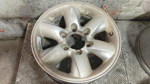 Foto 3ª: Juego LLantas Nissan Terrano COMFORT 125CV 92KW [TD27TI] (1999)