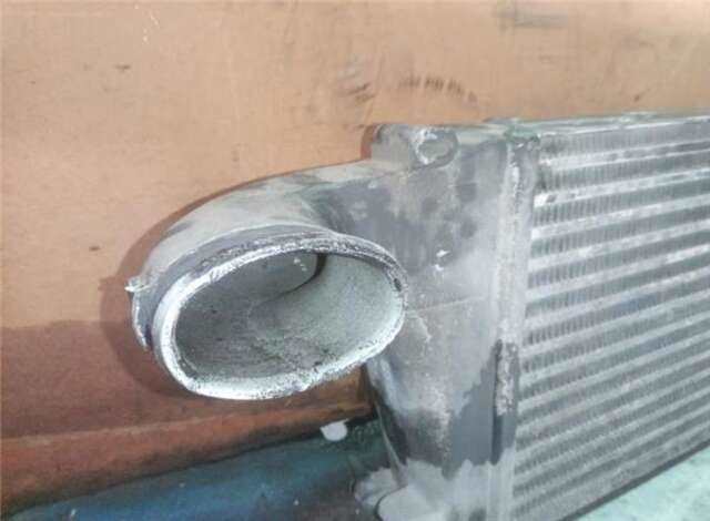 Foto 2ª: Intercooler Nissan Cabstar 110.35 [BD-30Ti]