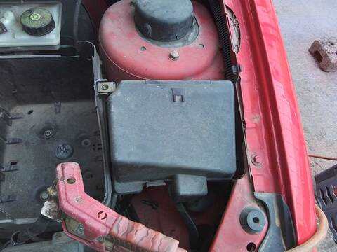 Foto 2ª: Caja Reles Fusibles Peugeot 206 XR BERLINA 75CV 55KW [KFW] (2002)
