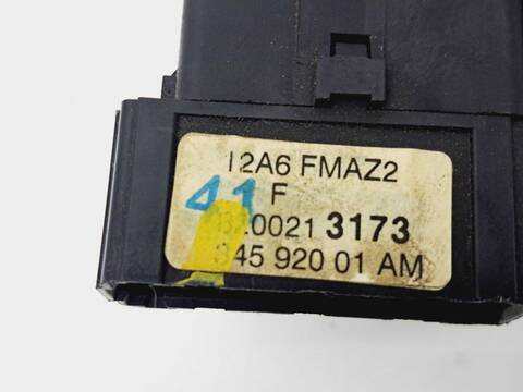 Foto 3ª: Mando Multifuncion Dacia Logan 1.4 CAT 75CV 55KW [K7J A7] (2006)