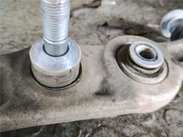 Foto 3ª: Brazo Suspension Delantero Derecho Mercedes Clase C 160 2.1 C 220 D (205.304) [2.1 LTR. - 125 KW CDI CAT] [651.921]