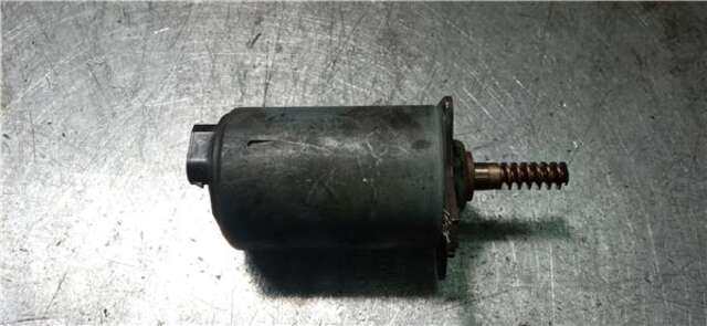 Foto 2ª: Valvula EGR Peugeot 207 1.4 CONFORT [1.4 LTR. - 70 KW 16V VTI CAT (8FS - EP3)] [8FS (EP3)]
