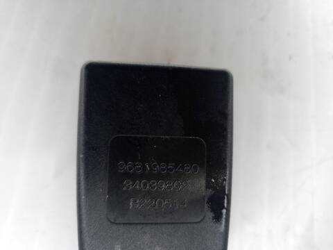 Foto 3ª: Cinturón Trasero Izquierdo Peugeot 3008 STYLE 114CV (2009)