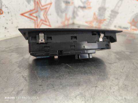 Foto 3ª: Botonera Elevalunas Bmw Serie 3 315 320D BERLINA 177CV 130KW [N47D20C] (2009)