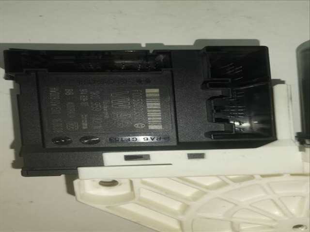 Foto 3ª: Elevalunas Eléctrico Delantero Izquierdo Volkswagen Passat ADVANCE 2.0 TDI 140CV