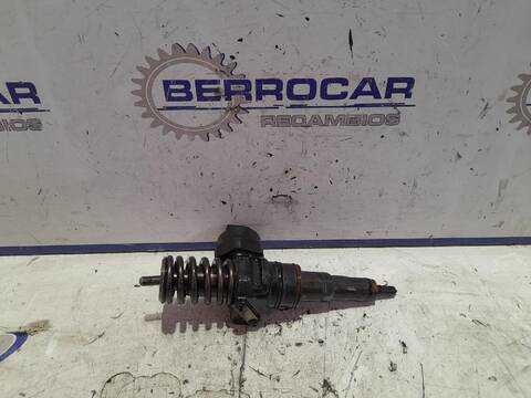 Foto 2ª: Inyectores Volkswagen Passat 1.9 TDI 110CV [AJM] (1996)