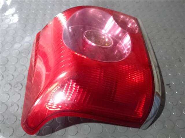 Foto 2ª: Piloto Trasero Izquierdo Toyota Avensis 2.0 D-4D [1CD-FTV]