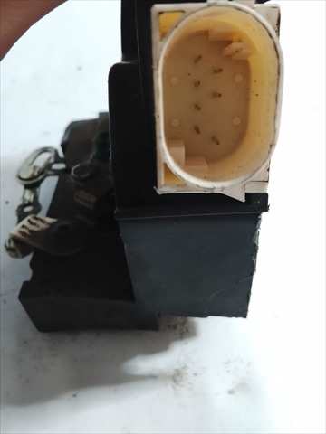 Foto 3ª: Cerradura Puerta Trasera Derecha Land Rover Discovery 2.5 D [D/16P] (2002)