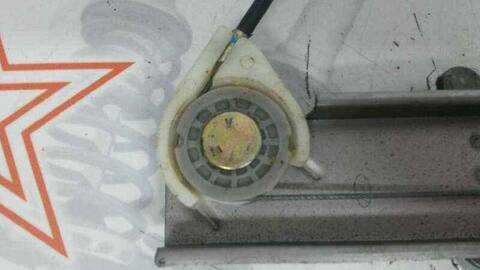 Foto 3ª: Elevalunas Eléctrico Delantero Derecho Nissan Patrol 131CV 96KW (1997)