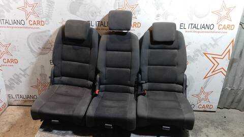 Foto 2ª: Asientos Traseros Volkswagen Touran ADVANCE BLUEMOTION 105CV 77KW [CAY] (2011)