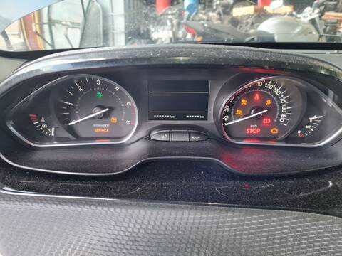 Foto 2ª: Cuadro de Instrumentos Peugeot 208 ALLURE 99CV 73KW [BH02] (2015)